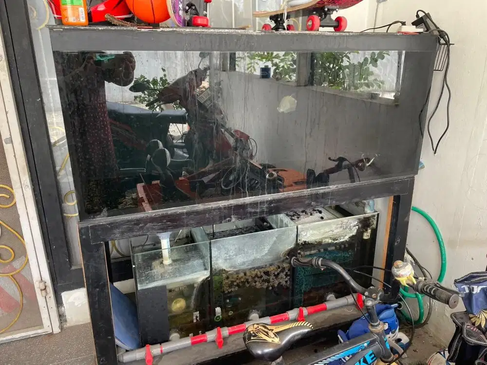 Aquarium 1 set dengan filter, media dan meja