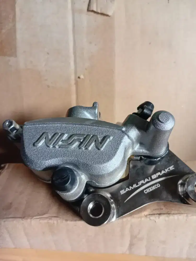 kaliper nissin ori silver grey