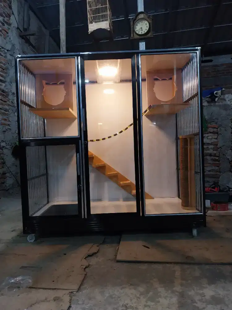 Kandang kucing alumunium