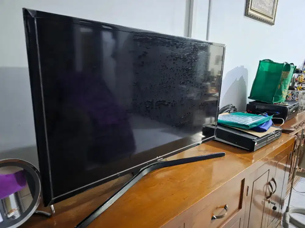 DIJUAL TV BEKAS MERK LG DAN SAMSUNG