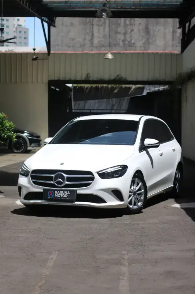 Mercedes Benz B200 B 200 Progresive Line 2019 Putih