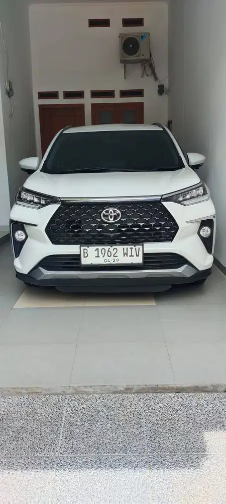 AVANZA VELOZ Q 2024