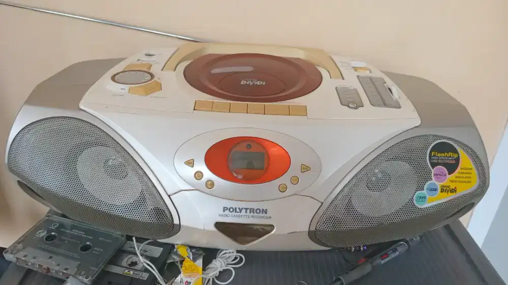 Radio Casete polytron
