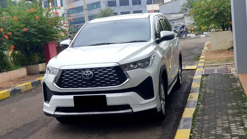 [ GARANSI 5TH ] Toyota Zenix V Hybrid 2.0 Modelista AT 2024/2025