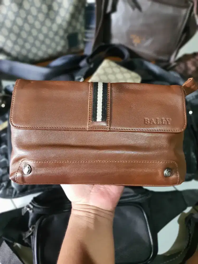HANDBAG / TAS TANGAN BALLY ORIGINAL ITALIA BRANDED TERNAMA