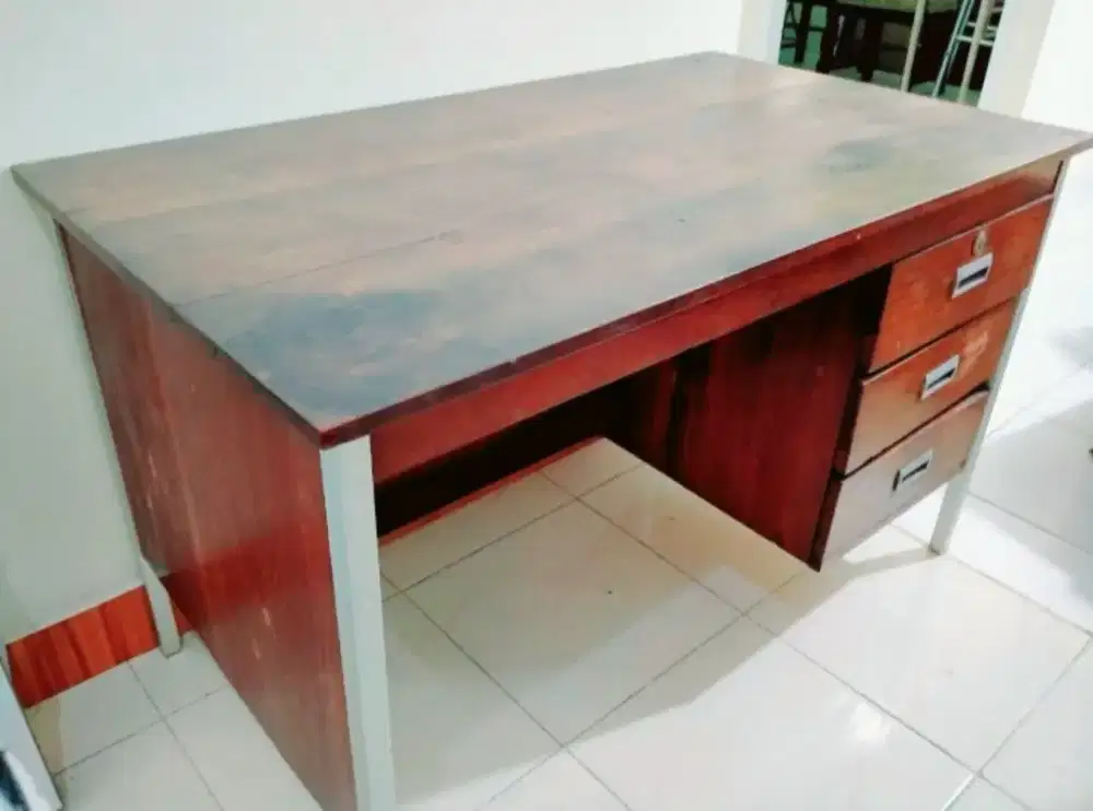 Meja kayu jati bekas