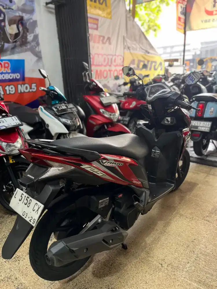 HONDA VARIO 125 2014 SAS MOTOR JL. BARATAJAYA 19 NO 5