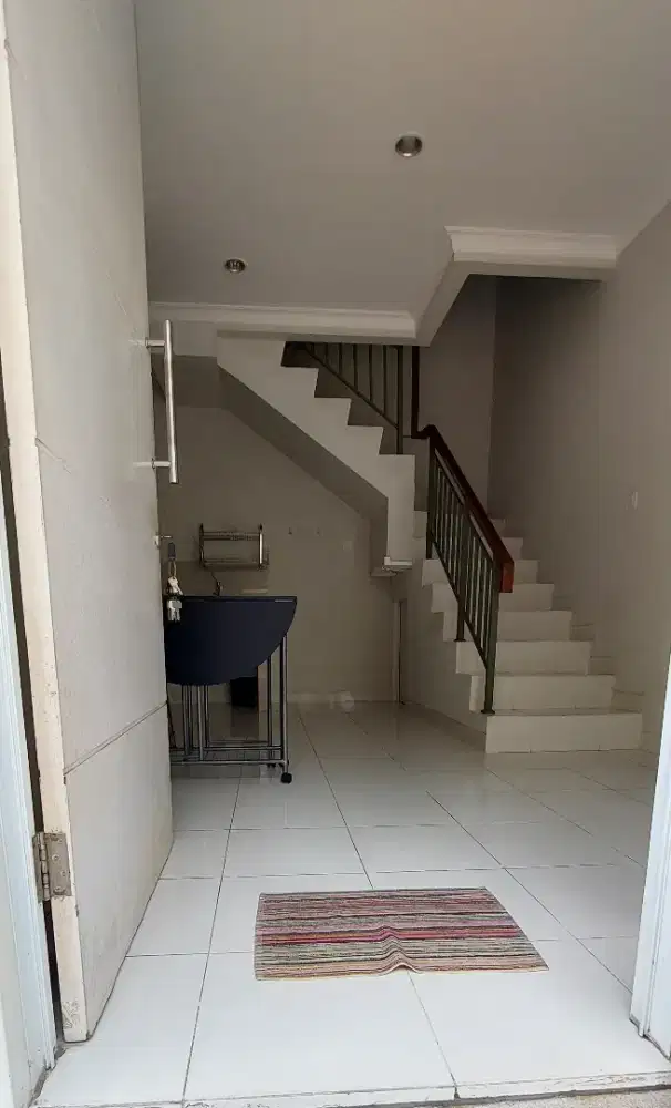 DI SEWAKAN RMH CANTIK