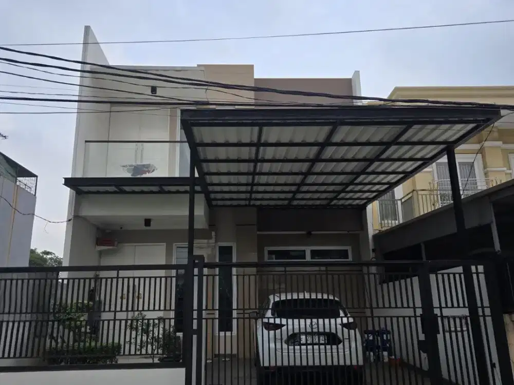 Dijual Cepat Rumah Rapi Semi Furnished di Duta Garden Jakarta barat