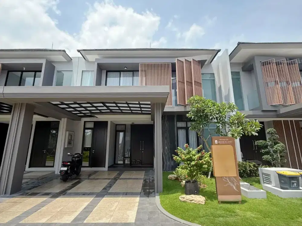 Rumah Gress Minimalis 2 Lt Pakuwon City Depan Dekat Galaxy