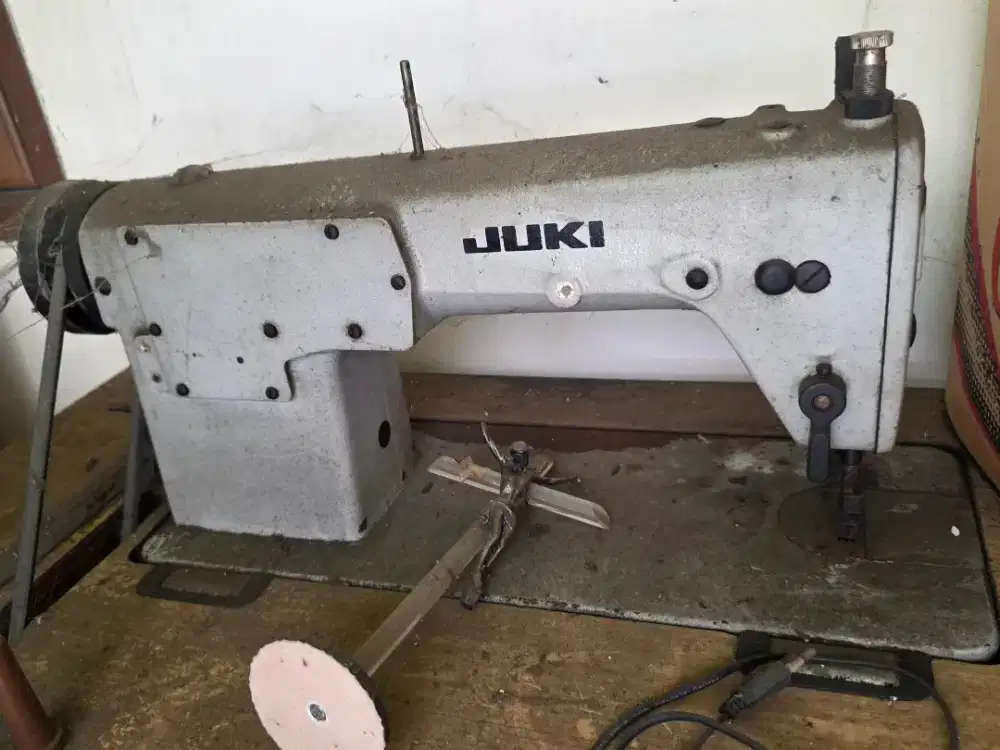 DIJUAL MESIN JAHIT MERK JUKI KONDISI BEKAS