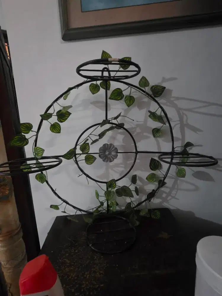 DIJUAL HIASAN MEJA KONDISI BEKAS