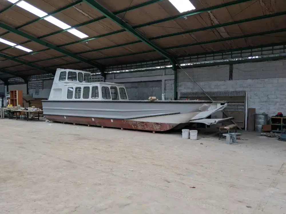 Cetakan kapal LCT Dyson sea truck series 5 panjang 12 meter