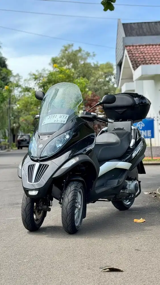 Piaggio MP3 LT 2011 Low Km