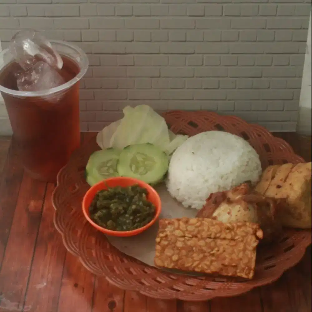 Di butuhkan Tenaga Kerja Bantu Bantu di toko GO-FOOD