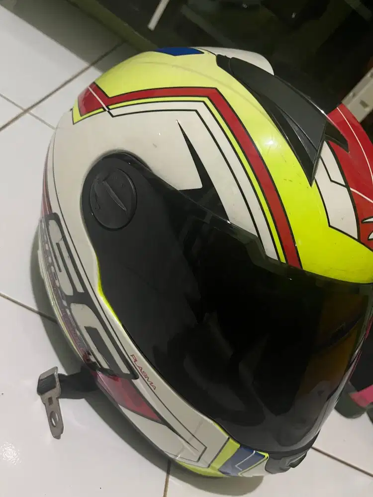 Helm fullface merk dot