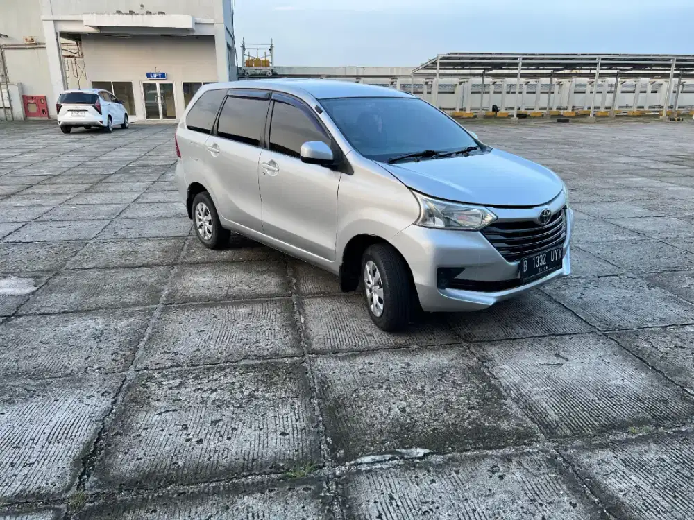 Toyota Avanza 1.3 E AT/Matic 2016