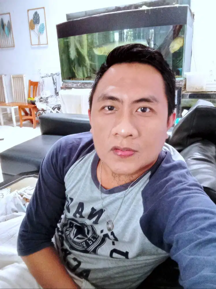 Cari pekerjaan security,driver,resto umur 36th