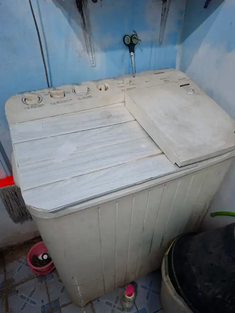Mesin cuci toshiba 8kg minus