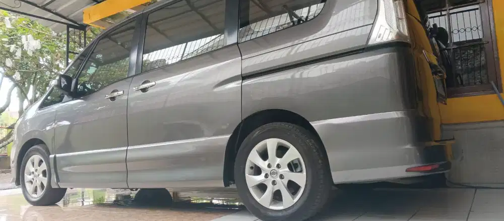 Nissan Serena 2013 Bensin