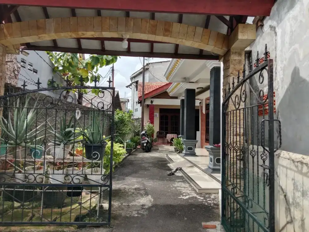 DIJUAL RUMAH DEKAT LENTENG AGUNG JAGAKARSA JAKARTA SELATAN