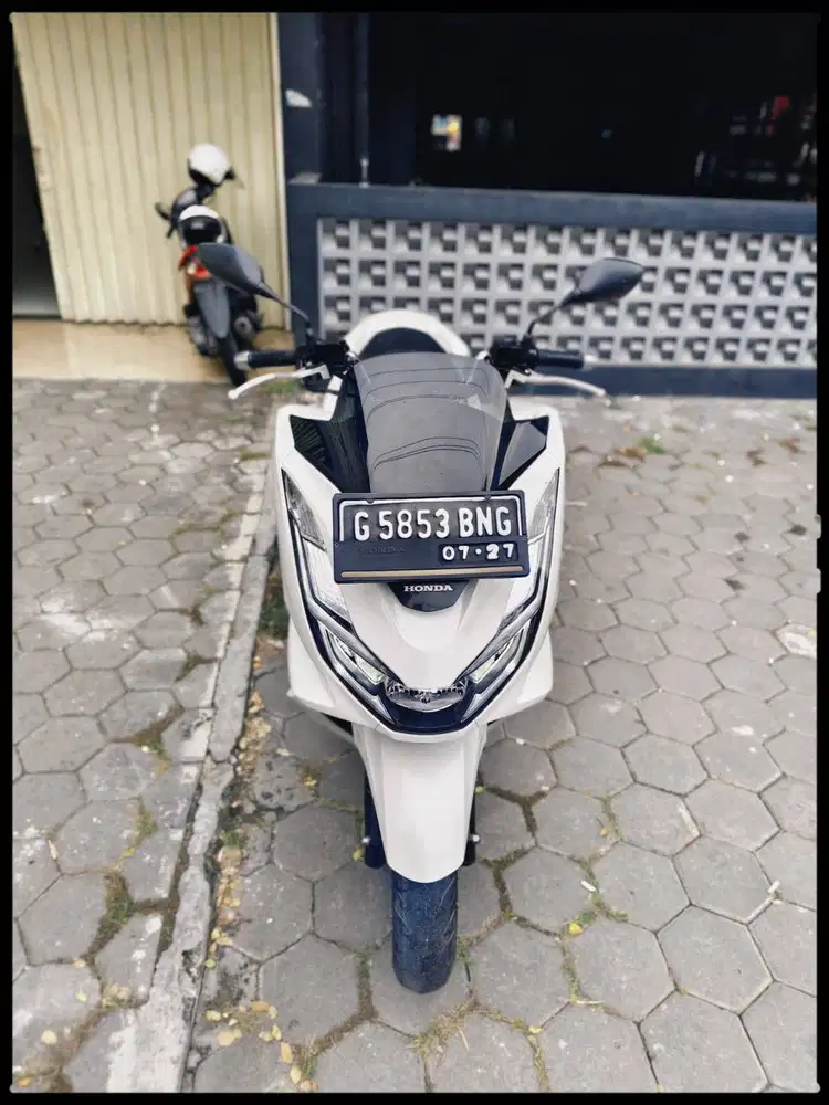 Honda PCX 160 CBS Tahun 2022