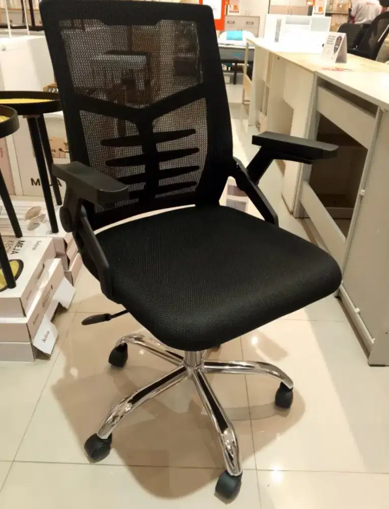 Kursi kantor premium Selma