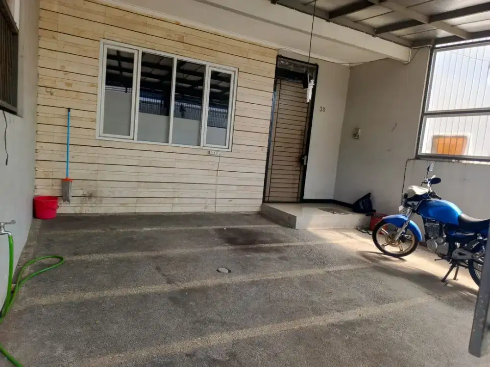 Dijual Segera Super BU Rumah di Taman Kopo Indah Bandung