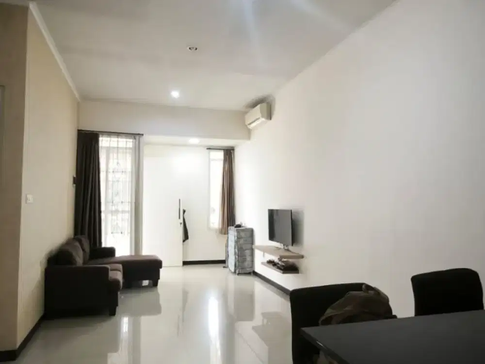 Dijual Rumah di Taman Kopo Indah Bandung Semi Furnished