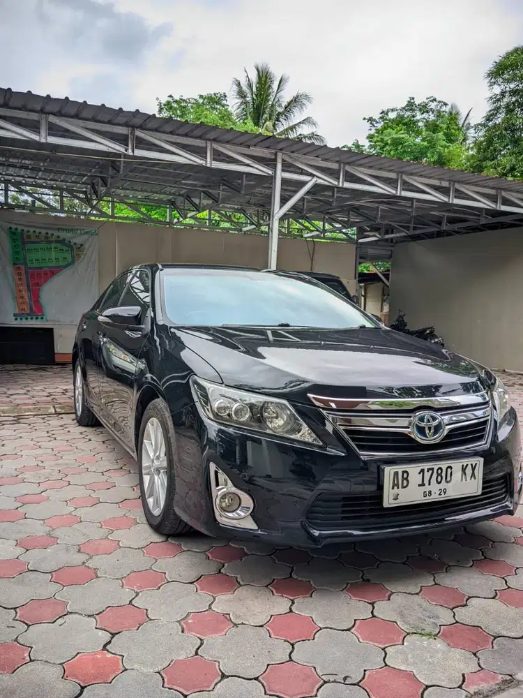 Toyota Camry Hybrid Tahun 2012
