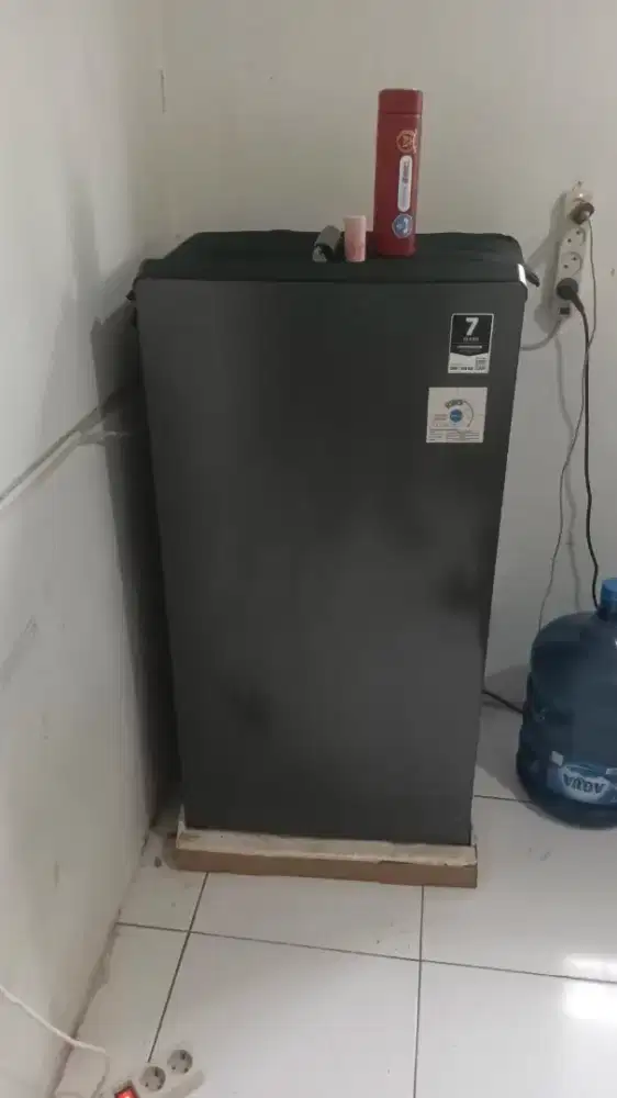 kulkas aqua 1 pintu mulus