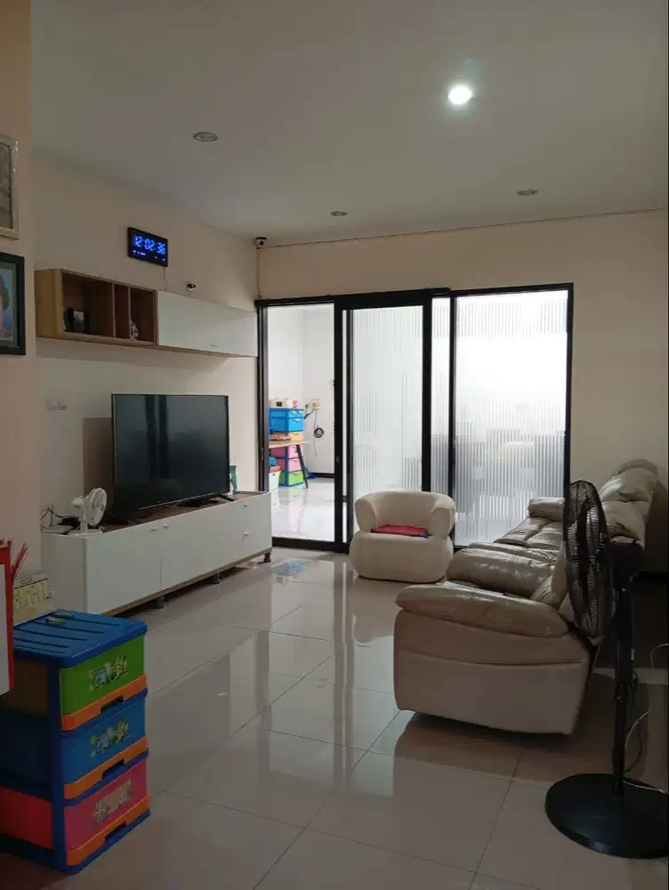 Dijual Rumah Taman Kopo Indah Bandung Cluster Sherwood