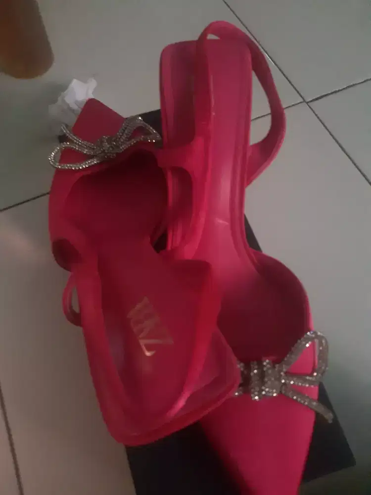 Jual sepatu hels wanita