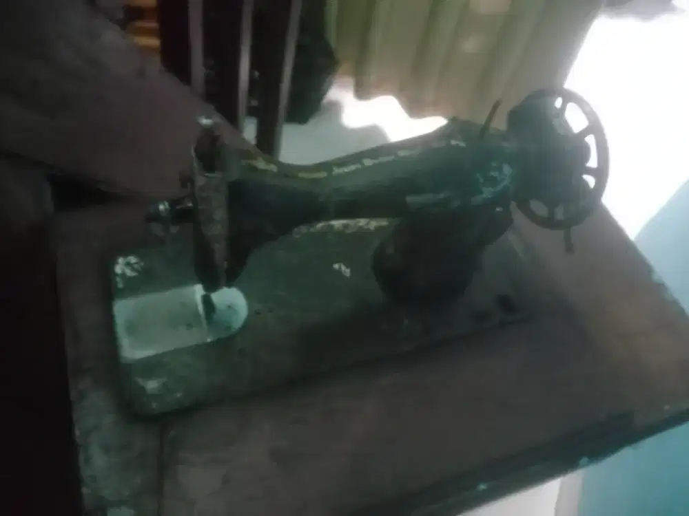 Mesin jahit merk Fatimah siapa tau ada yg minat