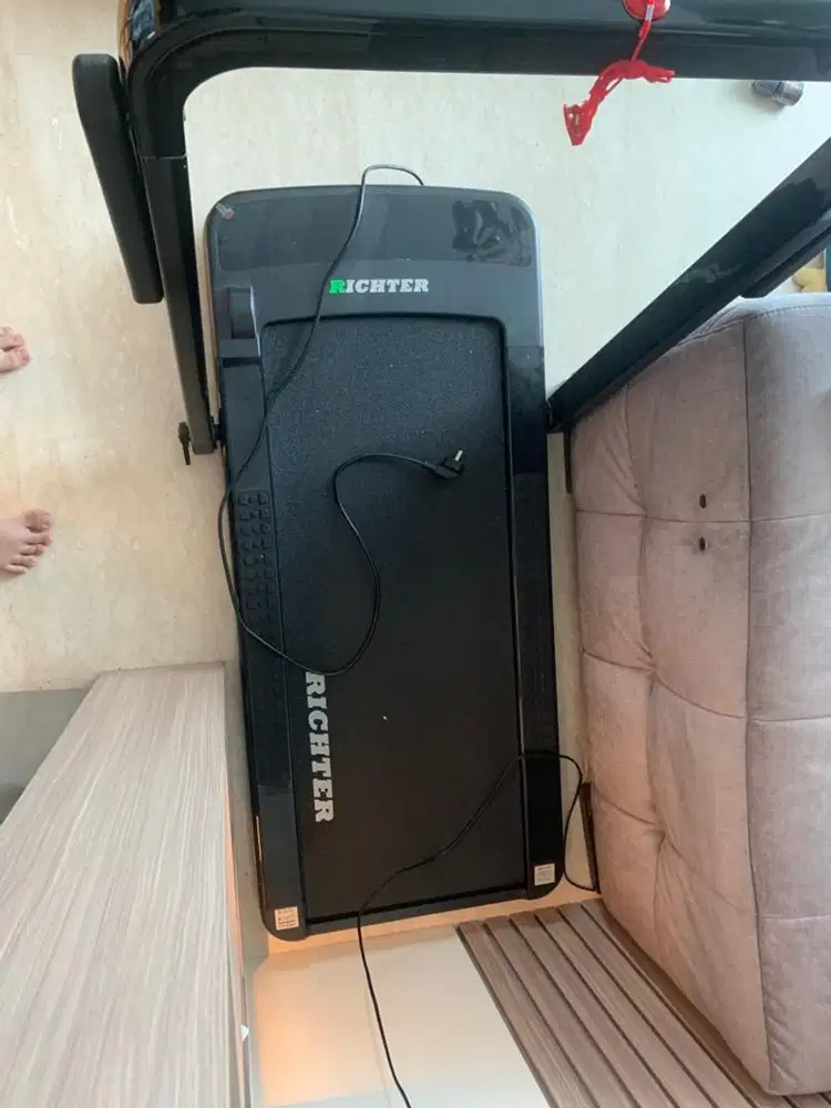 richter adjustable treadmill walking pad evolve