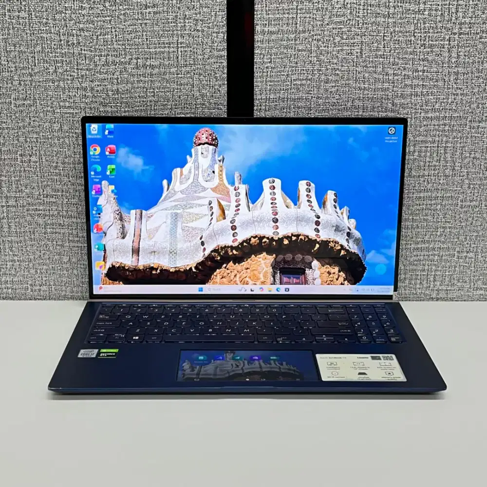 Asus Zenbook UX534FTC | Core i7 Gen 10 | Dis 4K | Intelligent Touchpad