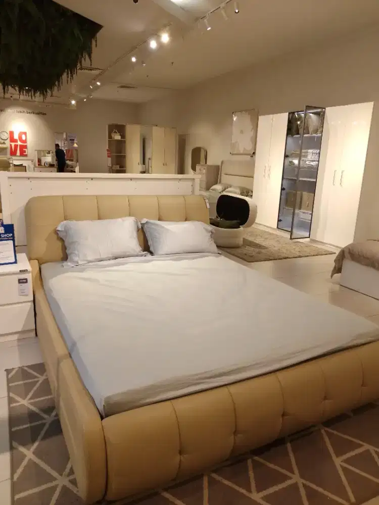 INFORMA BED 160*200CM - CICILAN RINGAN TANPA KARTU KREDIT