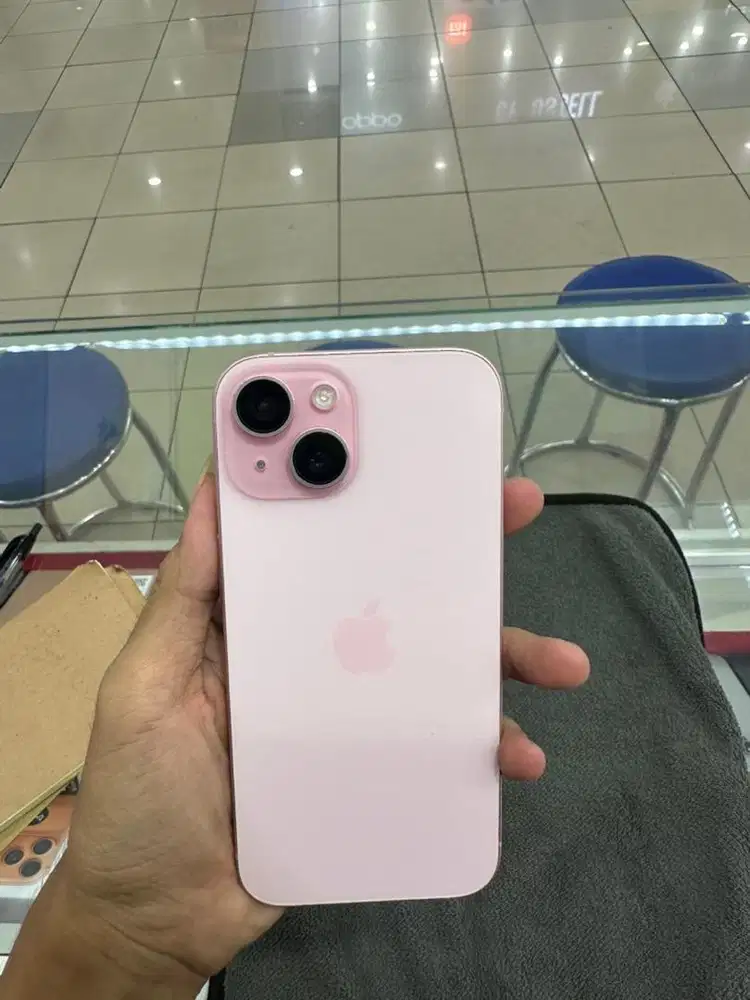 Iphone 15 128gb pink ibox garansi