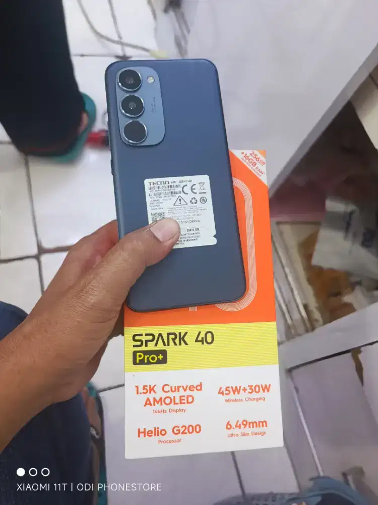 Tecno spark 40 pro plus 16/256 mulus seperti baru dan lengkap semua