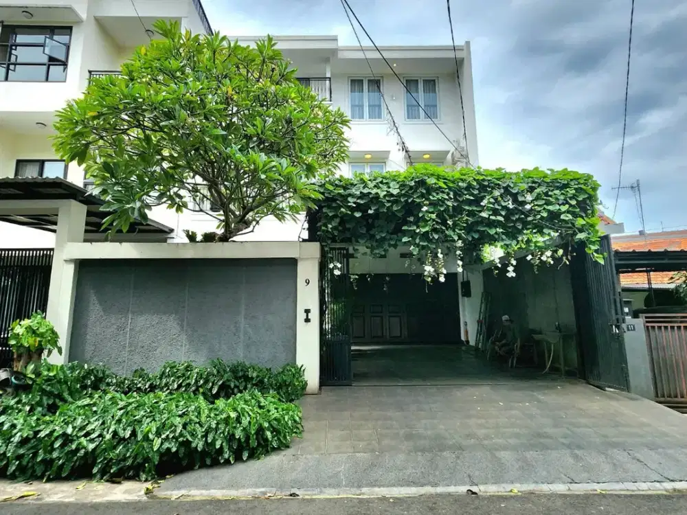 FOR SALE RUMAH (Semi Furnished) DI KOMPLEK MODERN CLASSIC LUXURY ROOFTOP JALAN LEBAR  PERDATAM PANCORAN JAKARTA SELATAN