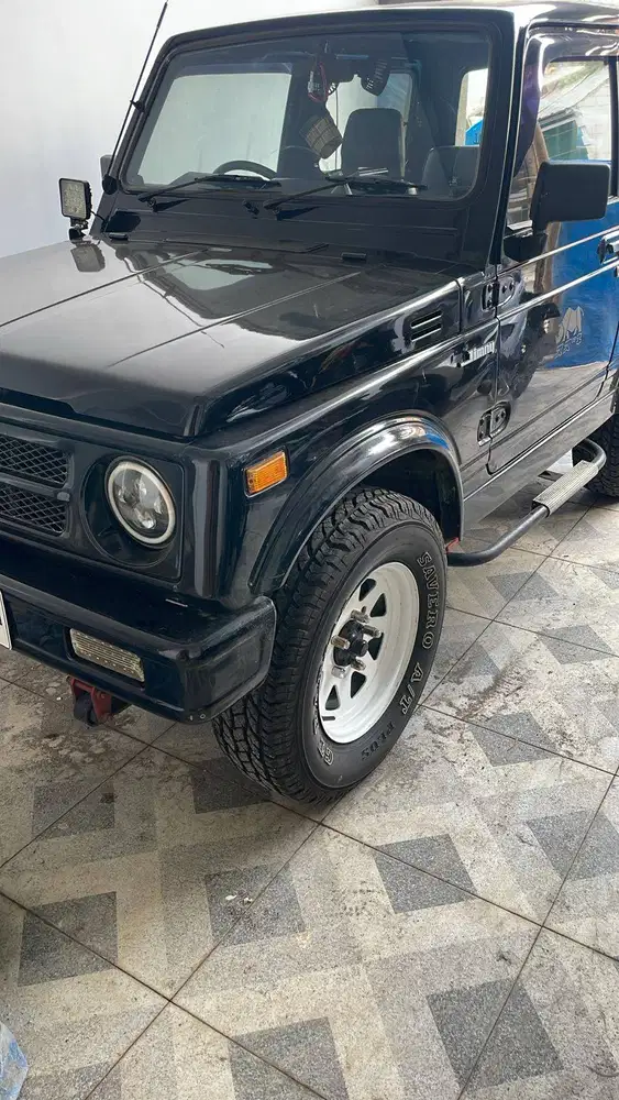 Mobil Suzuki Katana Jeep 1994