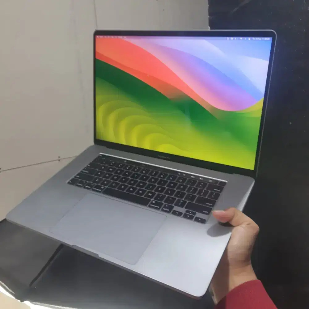 Macbook pro 2019 16 inch ram 16gb ssd 512gb core i7 dual vga bisa cod