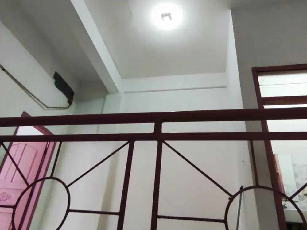 Disewakan Rumah di Jelambar Barat Dekat Sekolah Mutiara Bangsa 3 Jelambar Ada 3 Kamar Tidur Harga Termurah