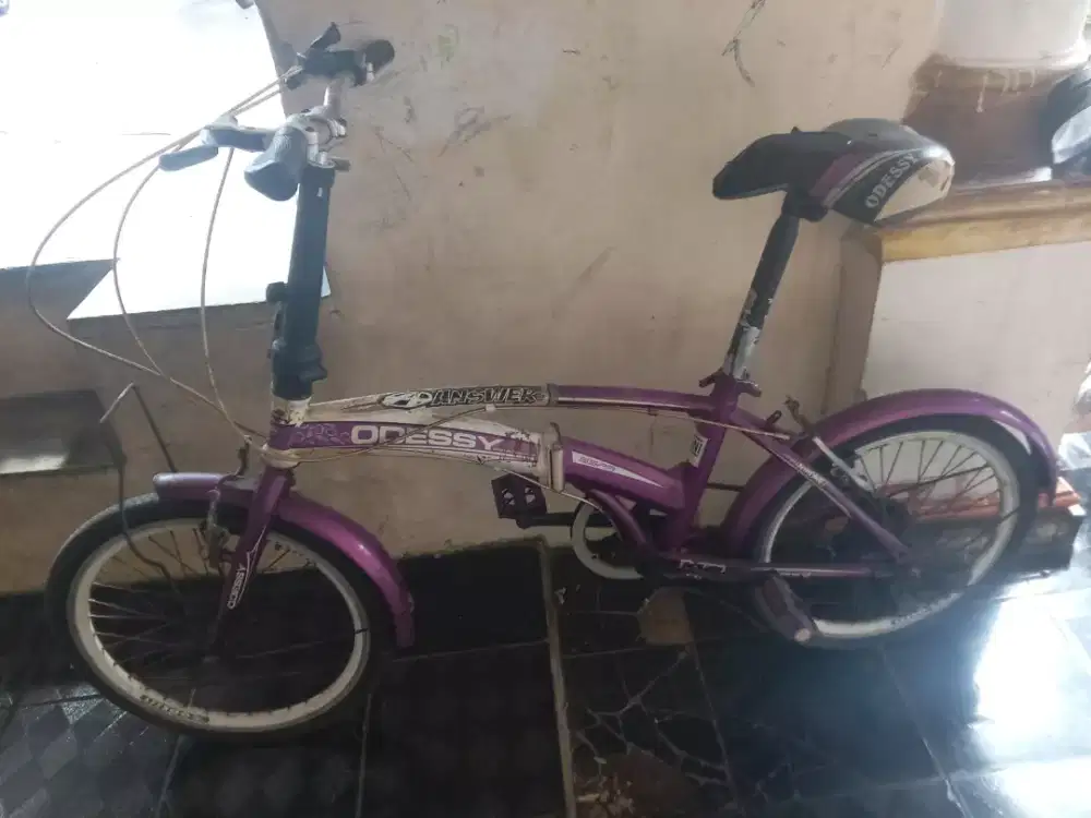 Sepeda lipat merk  odessy 350 ( nego )