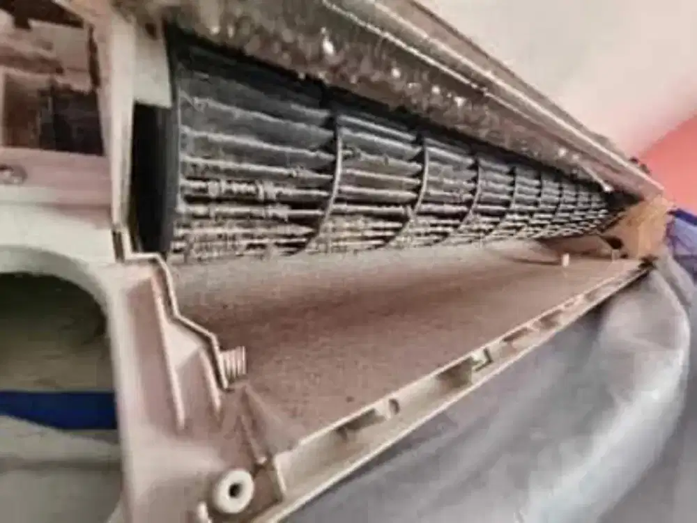 SERVICE AC PERBAIKAN DAN MAINTENANCE