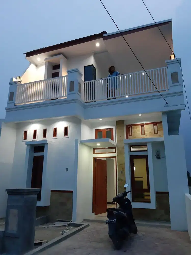 Jual cepat rumah lantai 2