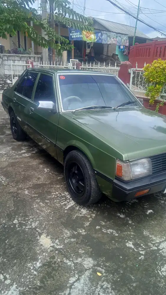Mitsubishi Lancer 1982 Bensin