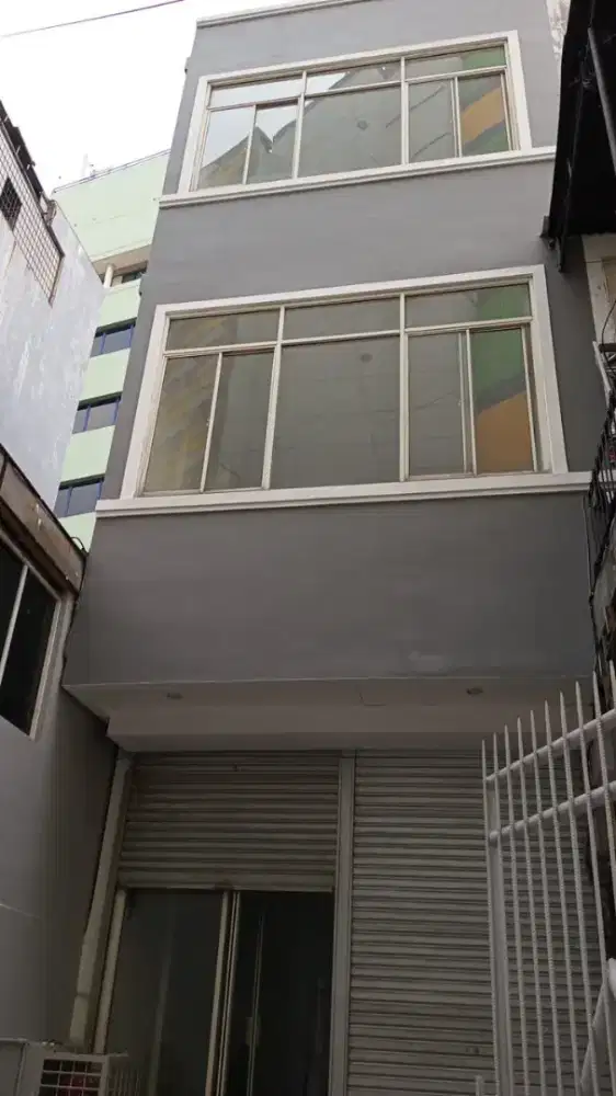 Di Jual Property Menteng Jakarta Pusat,Harga Istimewa. PEMILIK