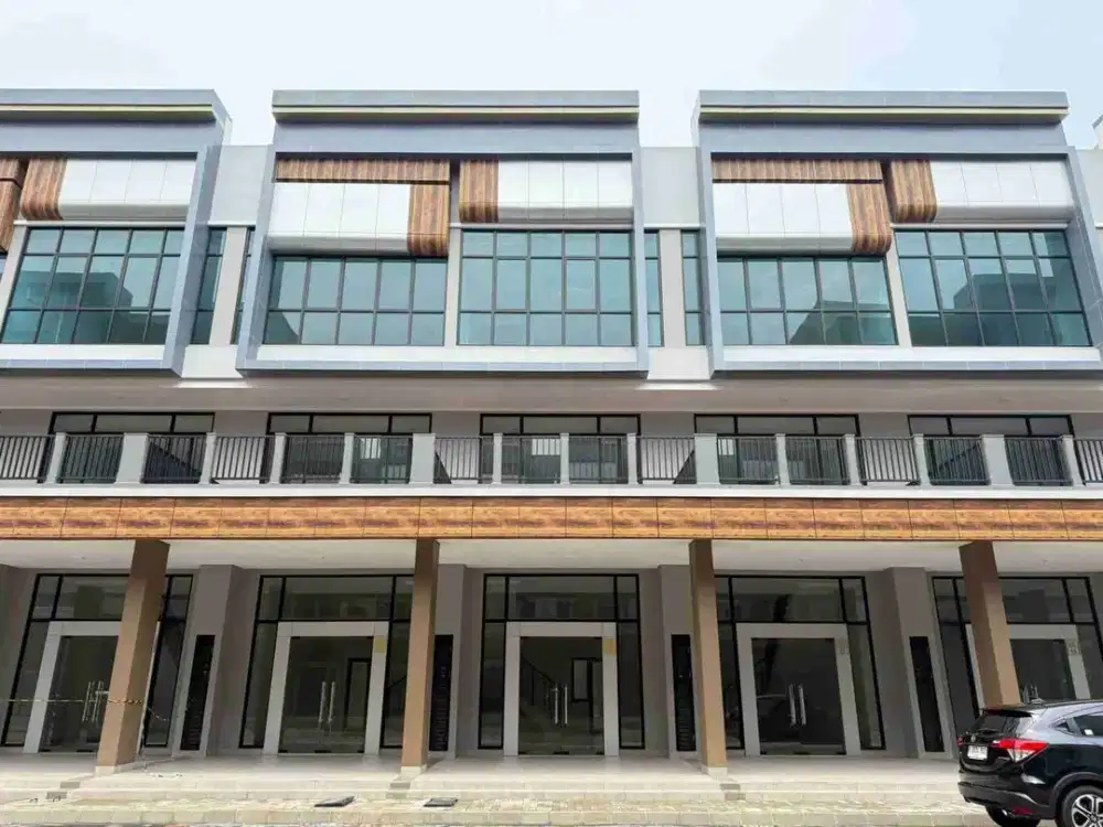 Disewakan Ruko Baru 3 lantai di Crystal Summarecon Bekasi