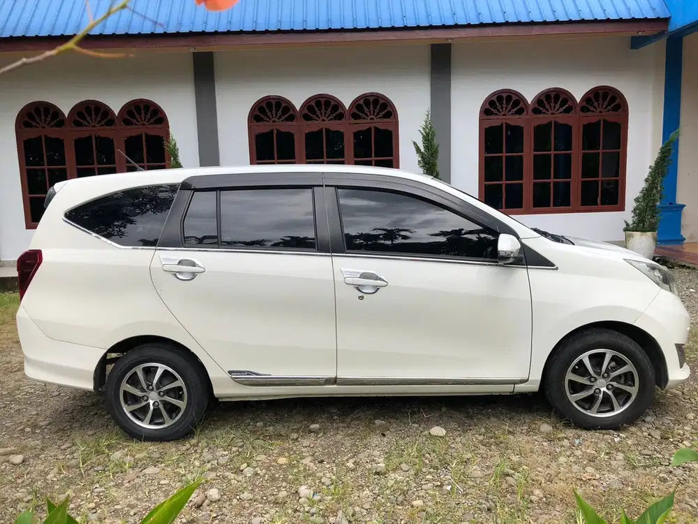 Daihatsu Sigra 2017 Bensin